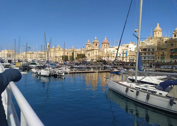 3 Cities Heart 1 Πανσιόν