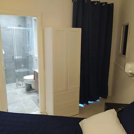 Guest house 3 Cities Heart 1 *